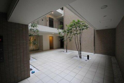 【ロビー】 | ガーデン萩中