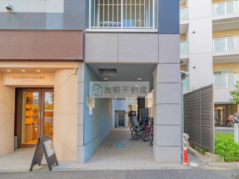 グローブシティ本駒込のエントランス