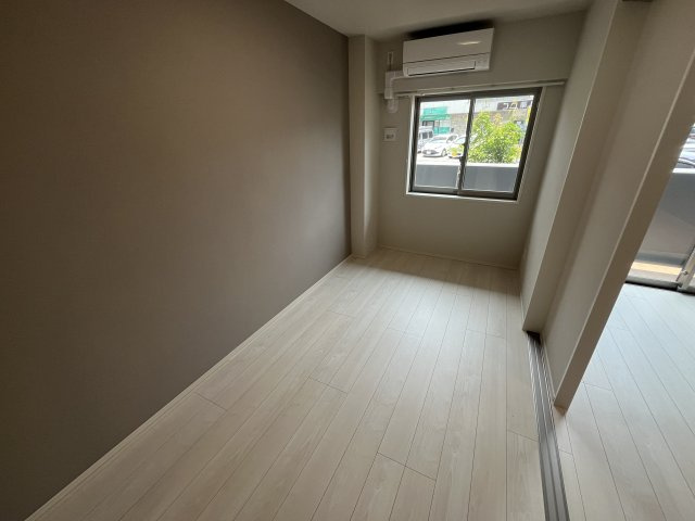 アンシャンテ岡本町の洋室