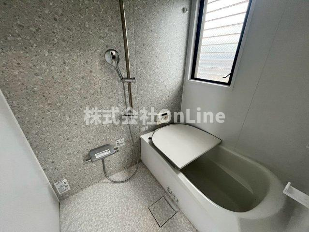玉串一戸建ての浴室