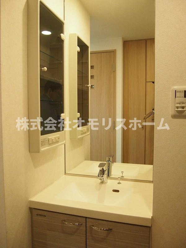 ルーブル南馬込伍番館 の独立洗面台