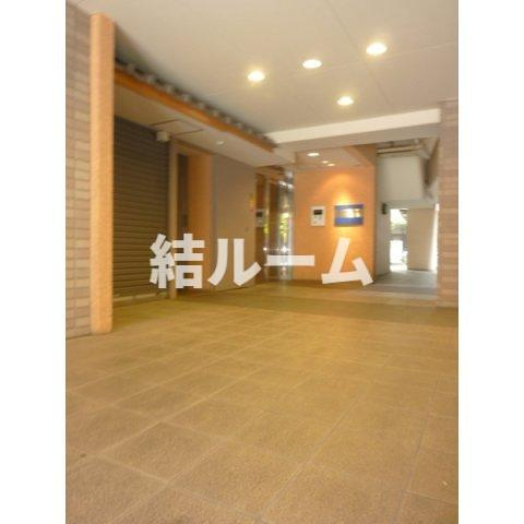 練馬区練馬１丁目の賃貸マンションのエントランス