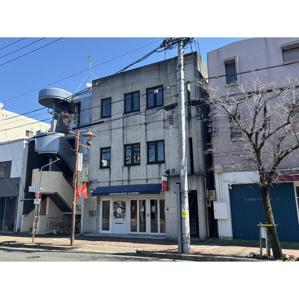 カーサ・モデルノ【　サロン系おすすめ　】の外観