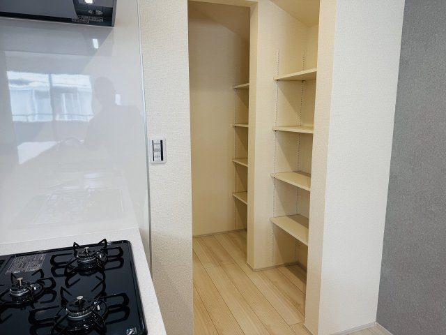 八王子市　並木町　新築一戸建ての収納|～大容量収納可能なパントリー～