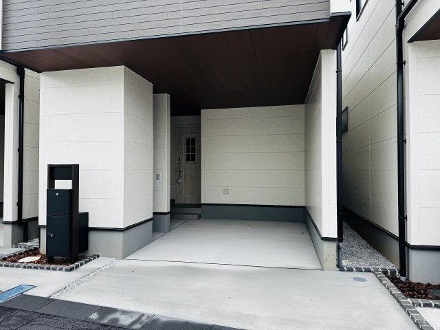 八王子市　並木町　新築一戸建ての駐車場|～大切な愛車を守れる車庫1台分～