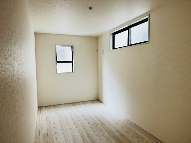 八王子市　並木町　新築一戸建ての子供部屋|～1階6.2帖のサービスルーム～