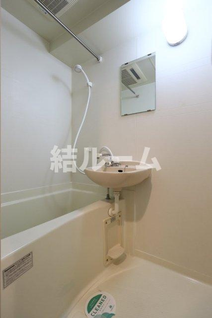 文京区小石川１丁目の賃貸マンションの浴室