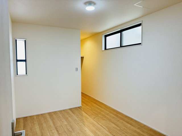 八王子市　並木町　新築一戸建ての子供部屋|～1階6.0帖のサービスルーム～