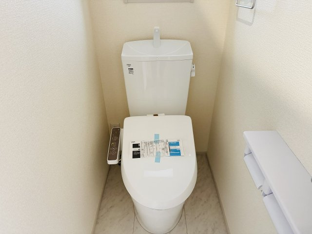 八王子市　並木町　新築一戸建てのトイレ|～暖房温水洗浄機能付きトイレ　冬場は特に嬉しい機能ですね～