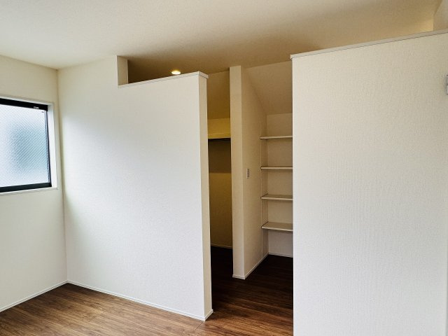 八王子市　並木町　新築一戸建ての収納|～ウォークインクローゼットでお荷物がスッキリ収まります～