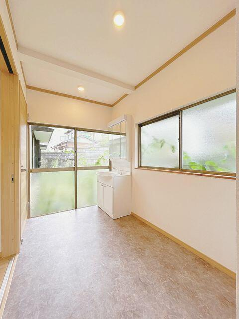 富士市一色の中古一戸建|【リフォーム済】洗面脱衣所別…