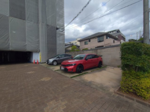 アンフィニⅧの駐車場