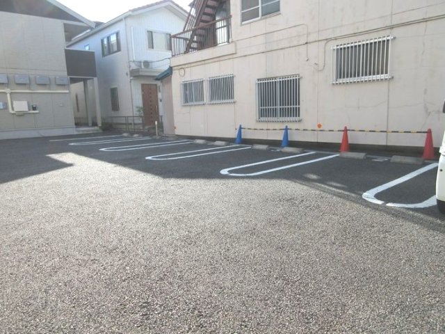 ハーモニーガーデンの駐車場