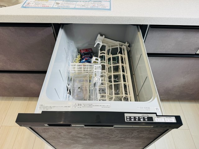 八王子市　並木町　新築一戸建ての設備|～食洗機付き　食事後の食器洗いはお任せ、家族でゆっくりとくつろげます～