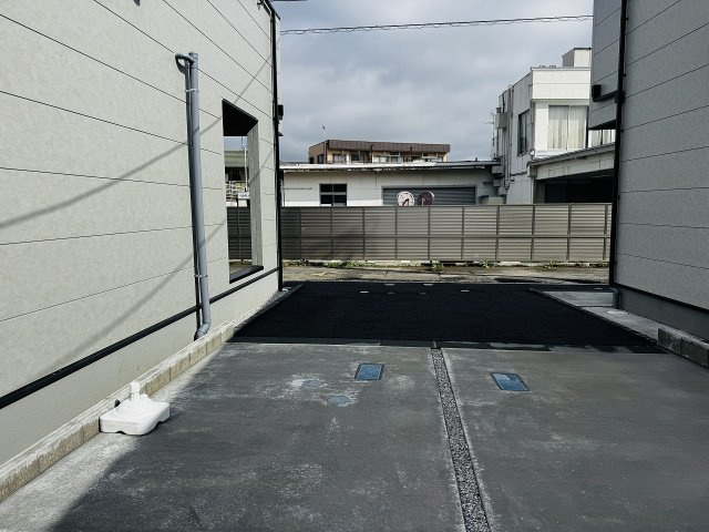 八王子市　並木町　新築一戸建ての駐車場|～カースペースは1台分～