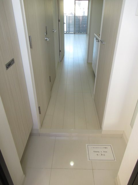MAXIV赤羽WEST の玄関