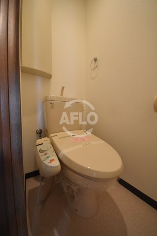 ロイヤルクイーンズパークのトイレ|ロイヤルクイーンズパーク　温水洗浄便座