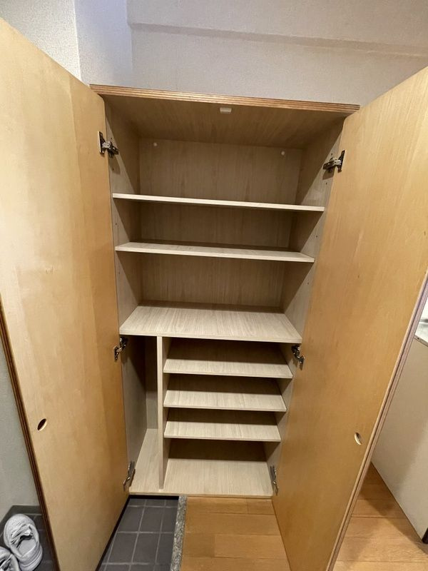 ドミール妙典の玄関