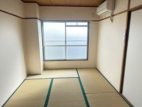 中根ハイツの和室