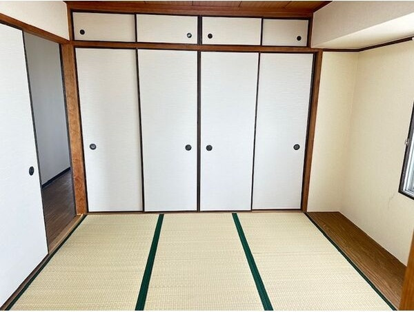 中根ハイツの和室