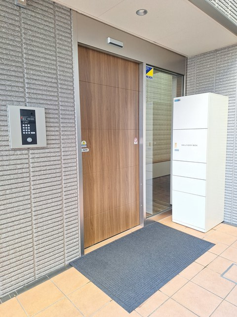 大田区池上６丁目の賃貸マンションのエントランス