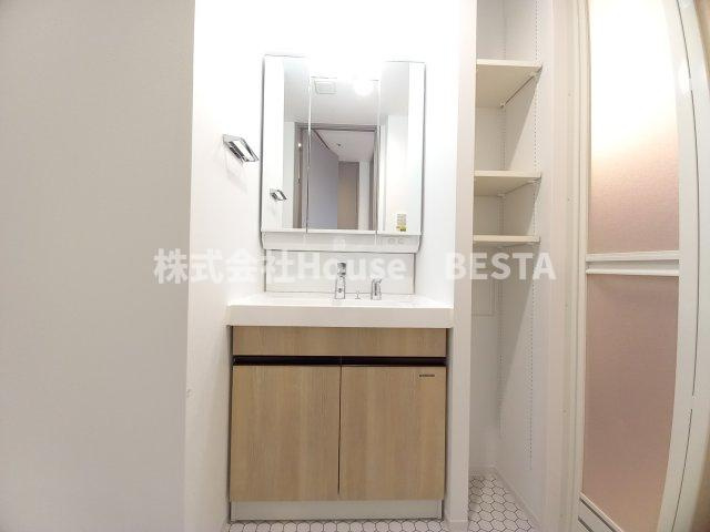MAISHIN神戸三宮EASTの独立洗面台