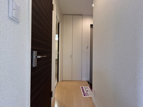 【玄関】 | ラフィネ上鷺宮