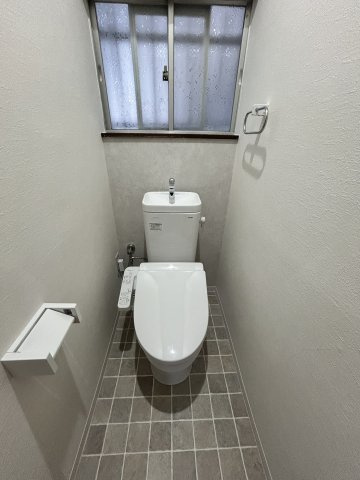 宿原貸家のトイレ