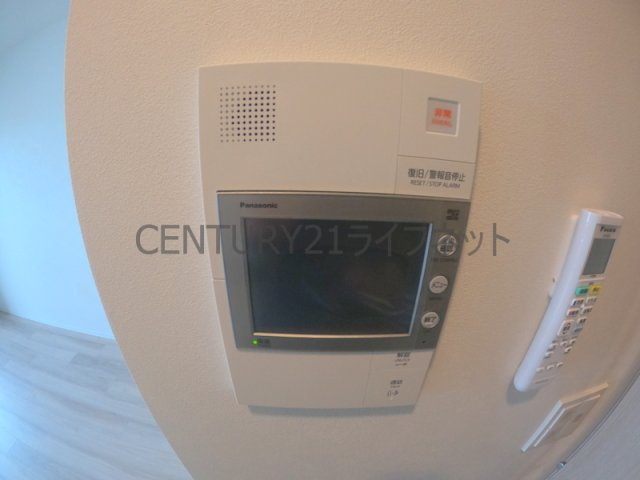 【セキュリティ】 | コンフォリアリヴ江坂江の木町Q