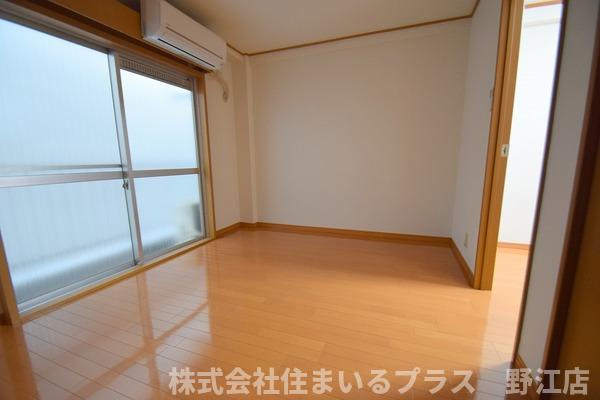 エスポワール関目の洋室