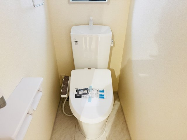 八王子市　並木町　新築一戸建てのトイレ|～暖房温水洗浄機能付きトイレ　冬場は特に嬉しい機能ですね～