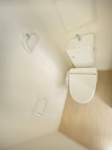 尼崎市西立花町２丁目の賃貸マンションのトイレ|清潔感のあるトイレです