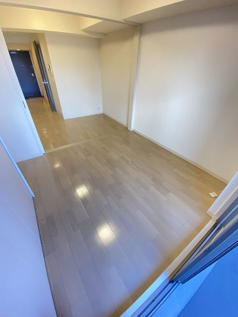 尼崎市西立花町２丁目の賃貸マンションの居間・リビング|ゆったり過ごせる居間です