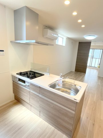 ＡＩ．Ｇｒａｎｄｉｒ　高円寺南のキッチン|★３口コンロのシステムキッチン★