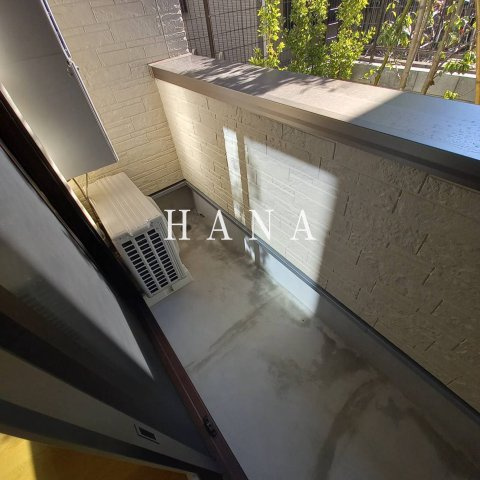 ベルヴィのバルコニー