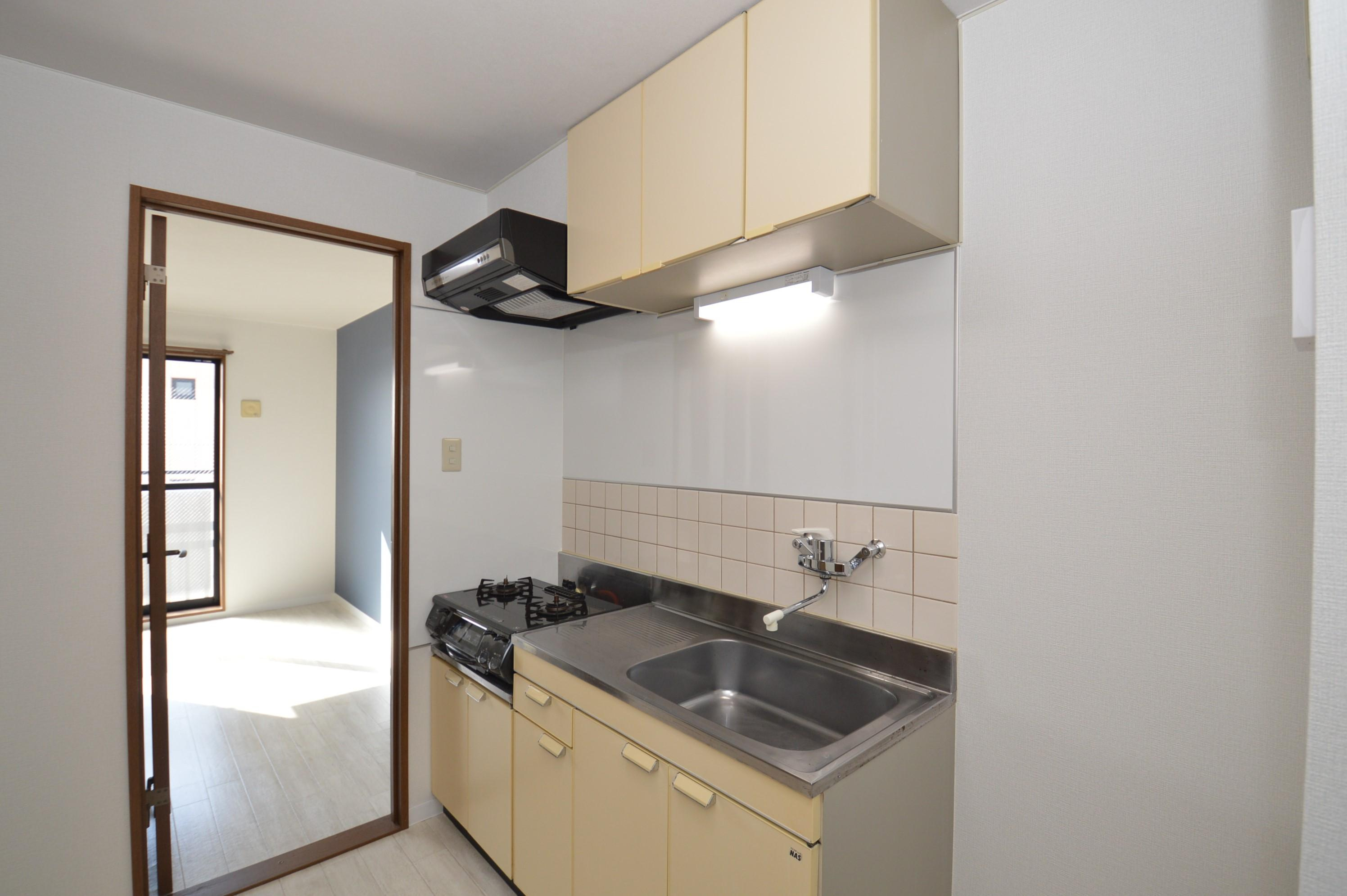 新潟市中央区関屋の賃貸マンションのキッチン