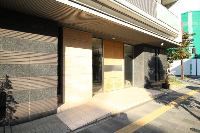 パセオ・ラルゴのエントランス|毎日通るエントランスはこのようになっています