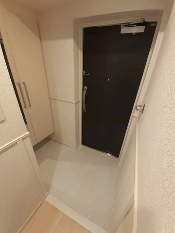 レジデンス桜樺の玄関