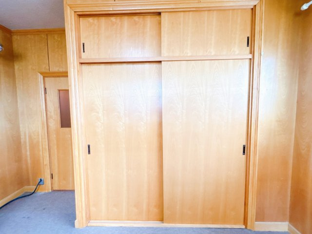 北見市端野町二区４５５番地３　中古売家の収納|【リフォーム中】2階約7.75帖洋室押入れ写真です