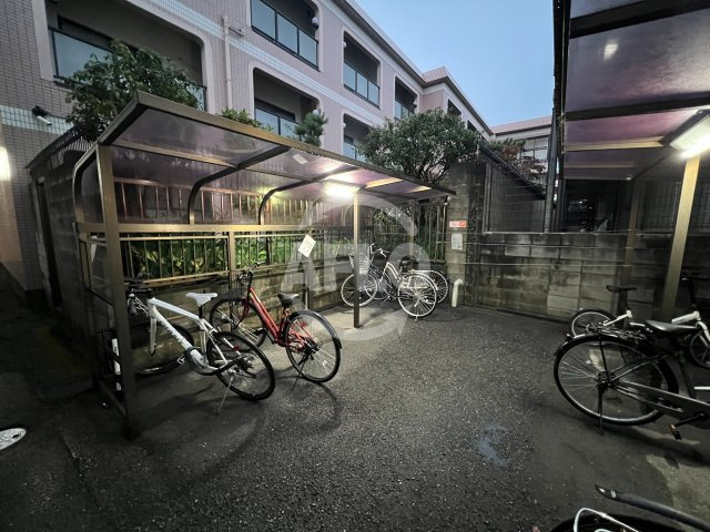 ベルハイム江坂のその他共用部分|駐輪場