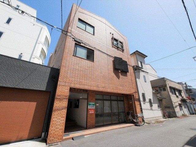 サンライフ布施の外観