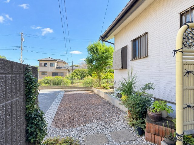 【中古戸建】鹿嶋市大字荒井の駐車場