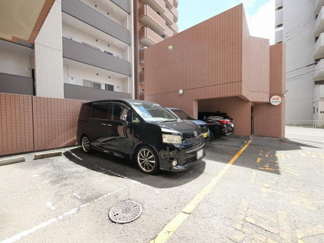 グランミッシェルの駐車場