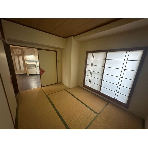 リアライズ荒本の和室