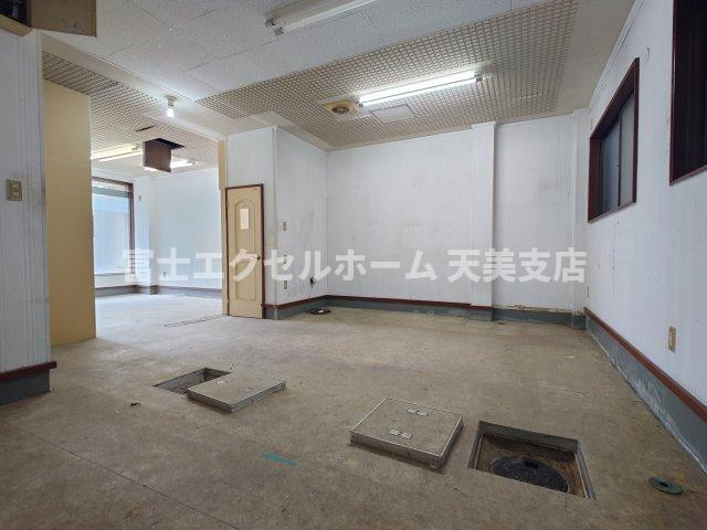 公園ハイツのロビー