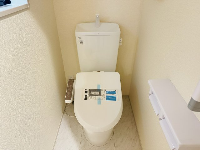 八王子市　並木町　新築一戸建てのトイレ|～暖房温水洗浄機能付きトイレ　冬場は特に嬉しい機能ですね～