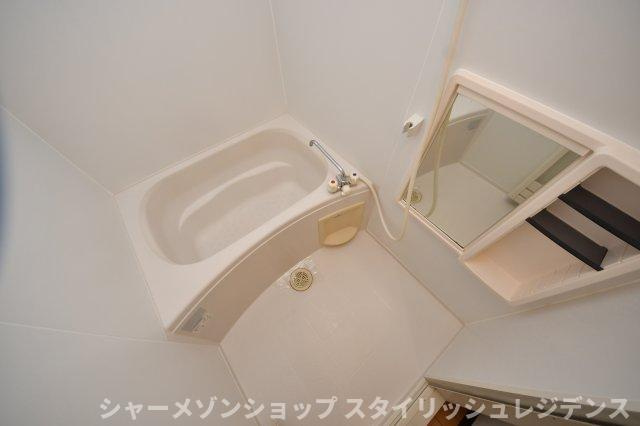 ラフィナーレアースコート魚町の浴室