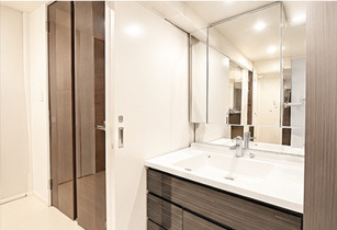 CONOE本町通の独立洗面台