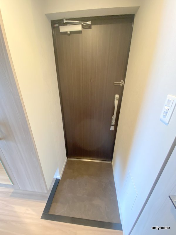 ライフフィールドなにわ本町RUELLE　仲介手数料無料の玄関