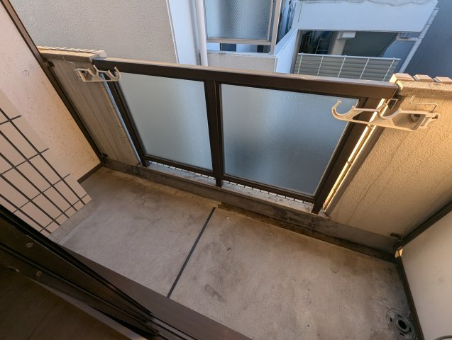 上新ビル7のバルコニー
